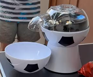 Fussball-Popcornmaschine